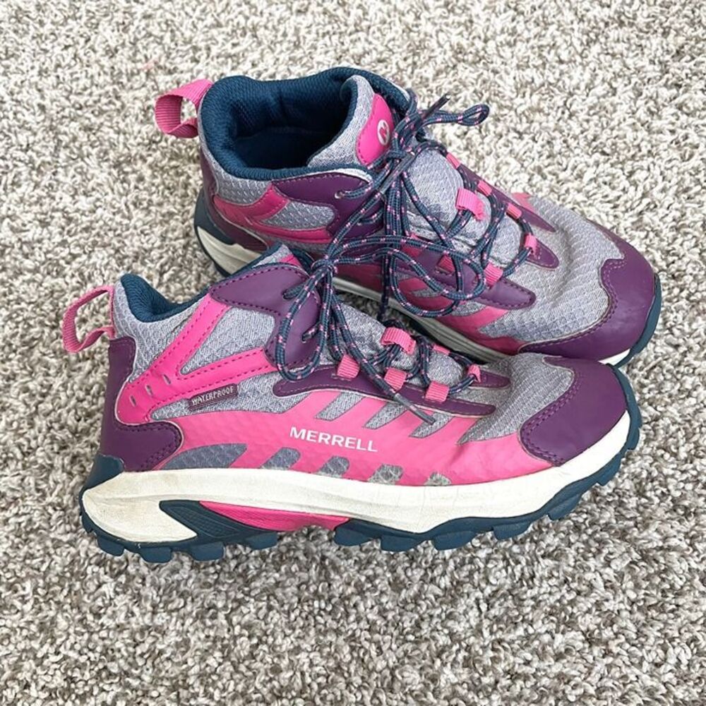 Size 4 / Girls Merrell Hiking Boots